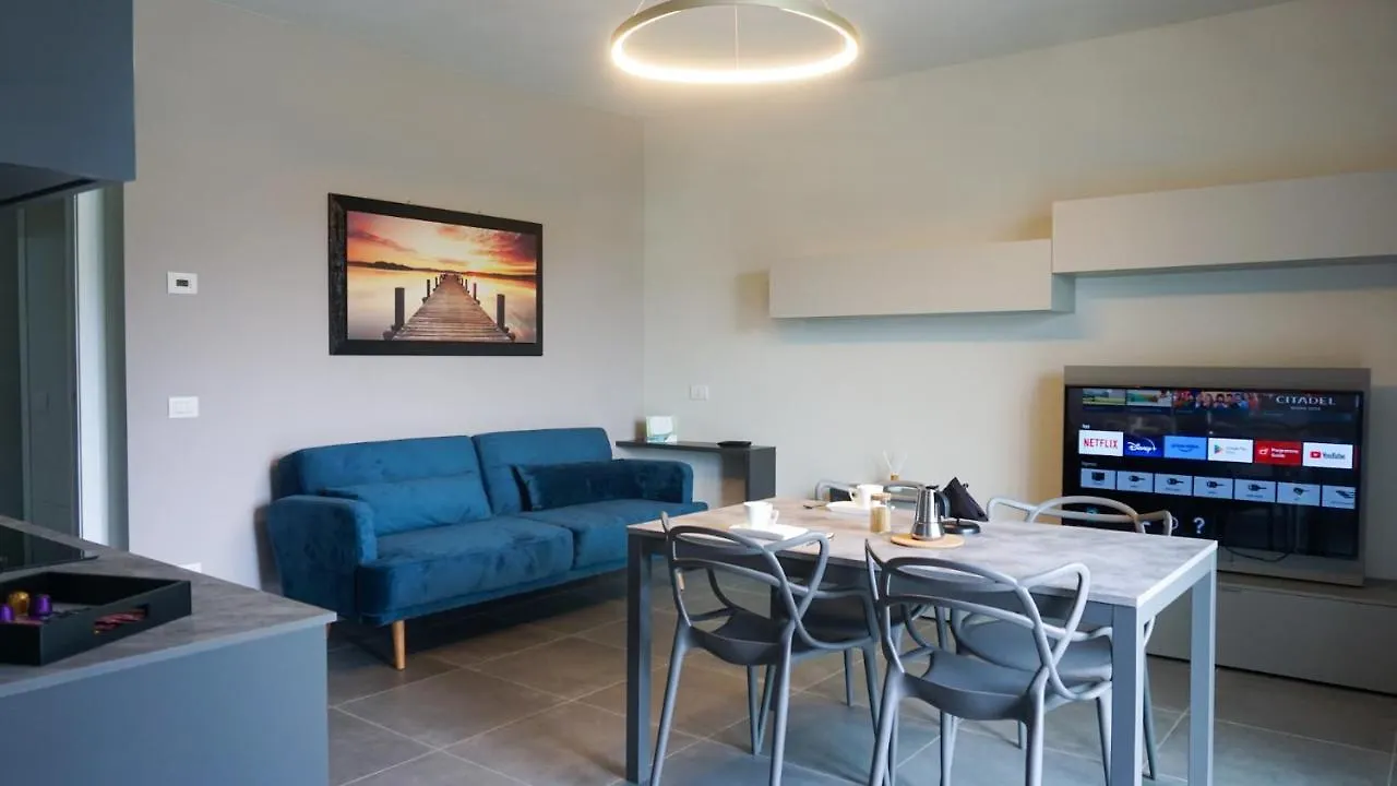 شقة Casa Di Andrew - Appartamento Sul Lago Di Garda ديسينسانو ديل غاردا