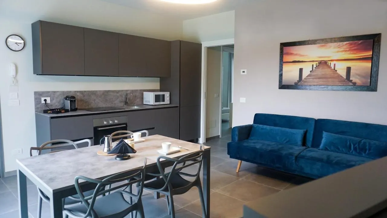 Casa Di Andrew - Appartamento Sul Lago Di Garda ديسينسانو ديل غاردا