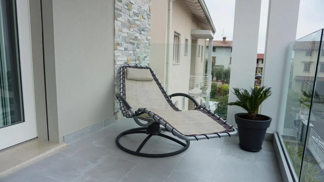شقة Casa Di Andrew - Appartamento Sul Lago Di Garda ديسينسانو ديل غاردا