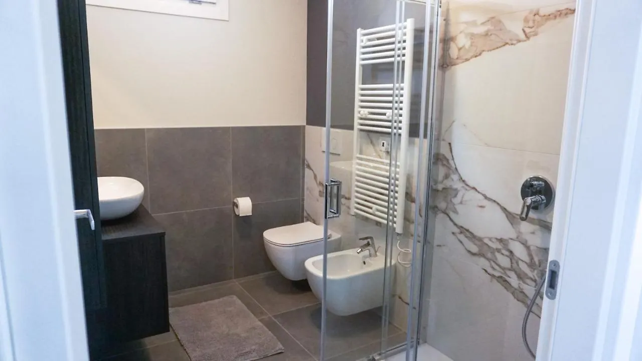 Casa Di Andrew - Appartamento Sul Lago Di Garda Desenzano del Garda